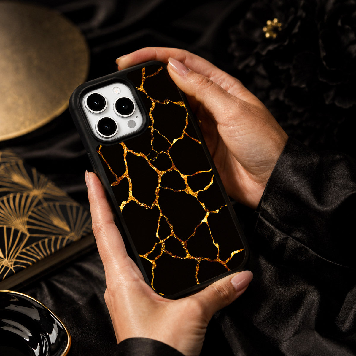 Black Gold Marble Designer iPhone 15 Case – Kintsugi | MagSafe